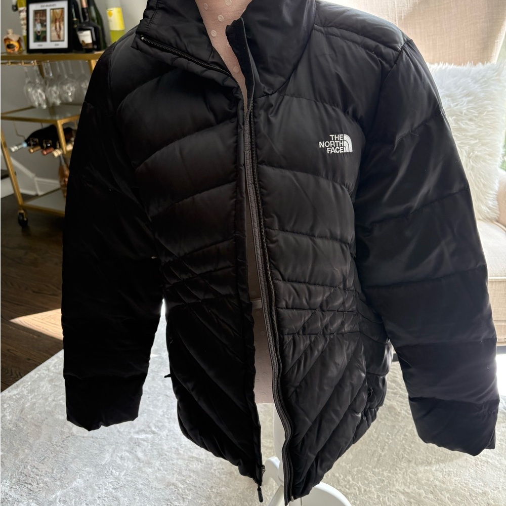 The North Face woman's blackvPuffer Jacket